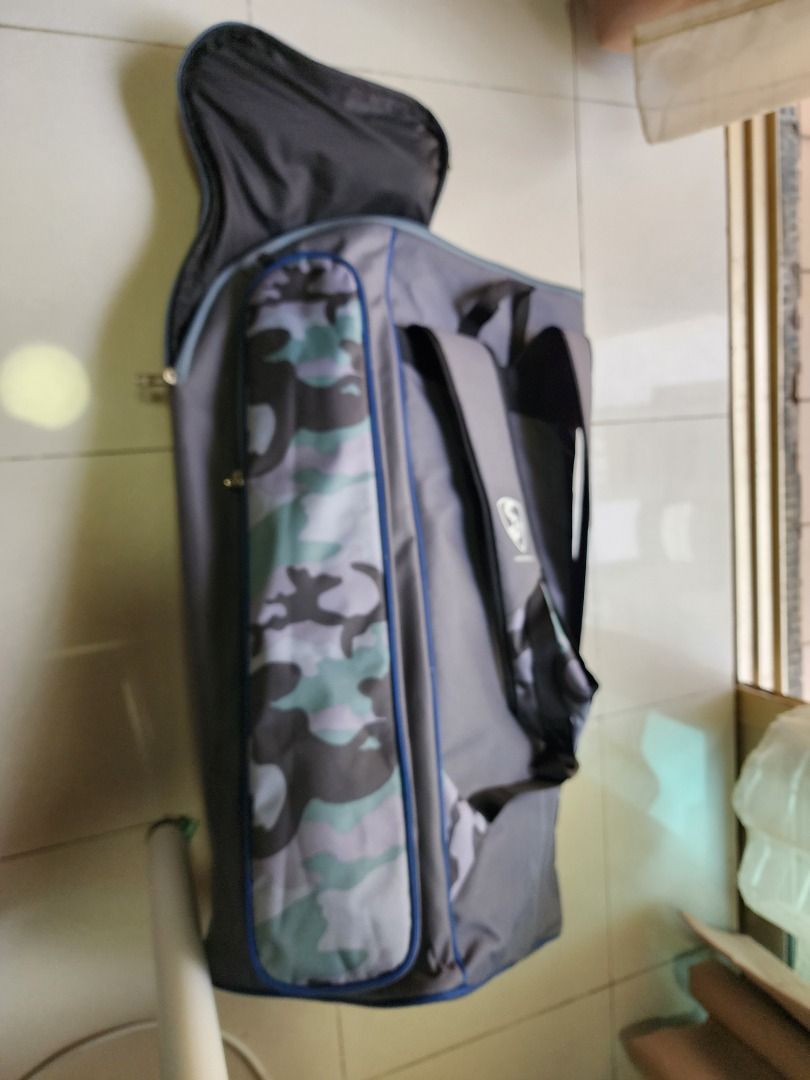 SG Savage X1 Cricket bag, Sports Equipment, Other Sports Equipment and Supplies on Carousell