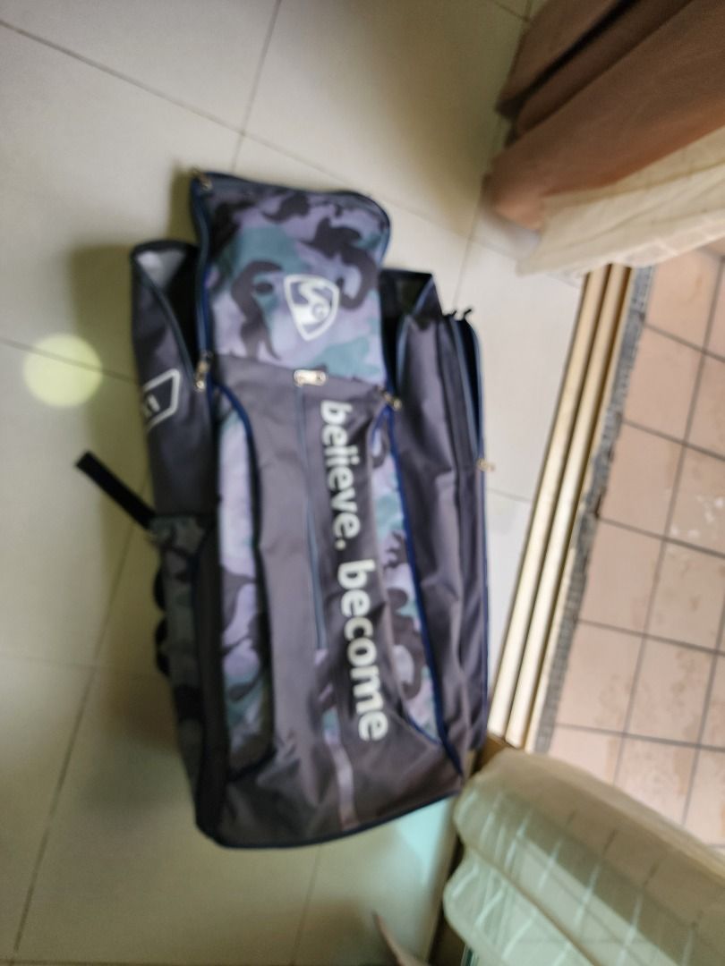 SG Savage X1 Cricket bag, Sports Equipment, Other Sports Equipment and Supplies on Carousell