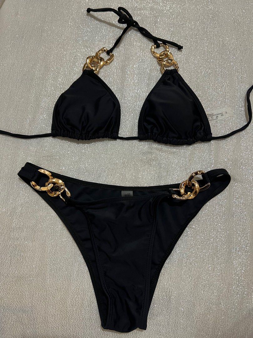 Branded- Shein Black Chain Swimsuit (Category: Bikinis & Swimsuits) located in Las Pinas. Submitted by liliee05 (Listing ID 1194884013, Image 3). Description: Like new Sexy swimsuit Maganda fit.