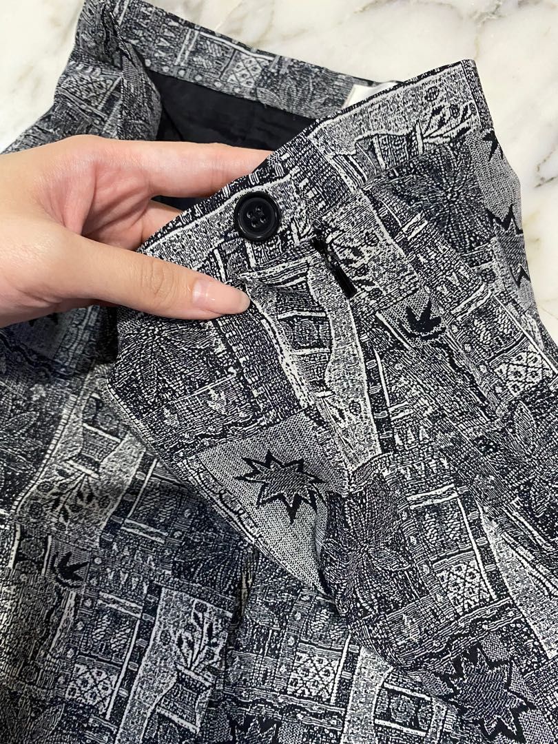 Skort (Category: Skirts) located in Singapore. Submitted by daisyclosett (Listing ID 1194911265, Image 3). Description: $6 mailed Brand new Size S Grey & black (slightly yellowish brown).
