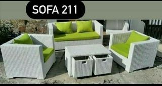 Sofa rotan model minimalis