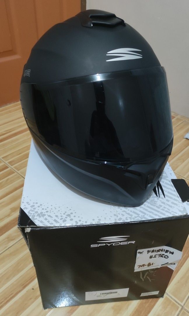 Spyder Matte Black Modular Helmet (Large), Motorbikes, Motorbike Parts