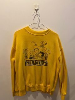 (Category: ) located in . Submitted by lets.thrifted (Listing ID 1194845521, Image 1). Description: .