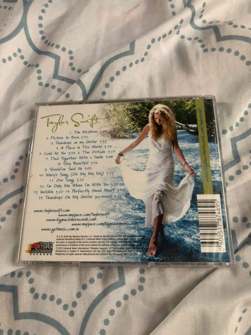 Taylor Swift Debut album, Hobbies & Toys, Music & Media, CDs & DVDs on