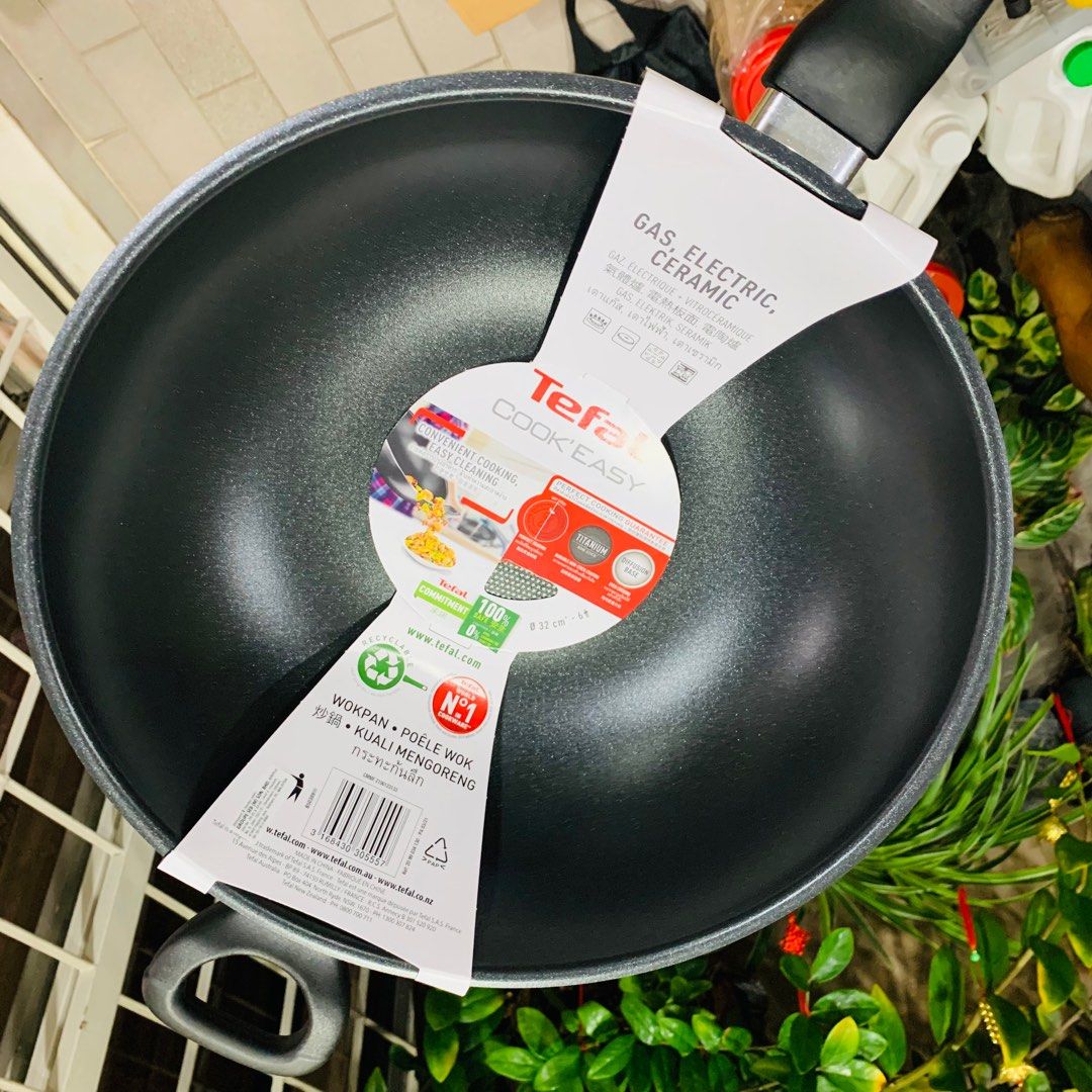 Tefal Cook Easy Wokpan Non Stick and Pan (32cm), Furniture & Home Living, Kitchenware & Tableware, Cookware & Accessories on Carousell