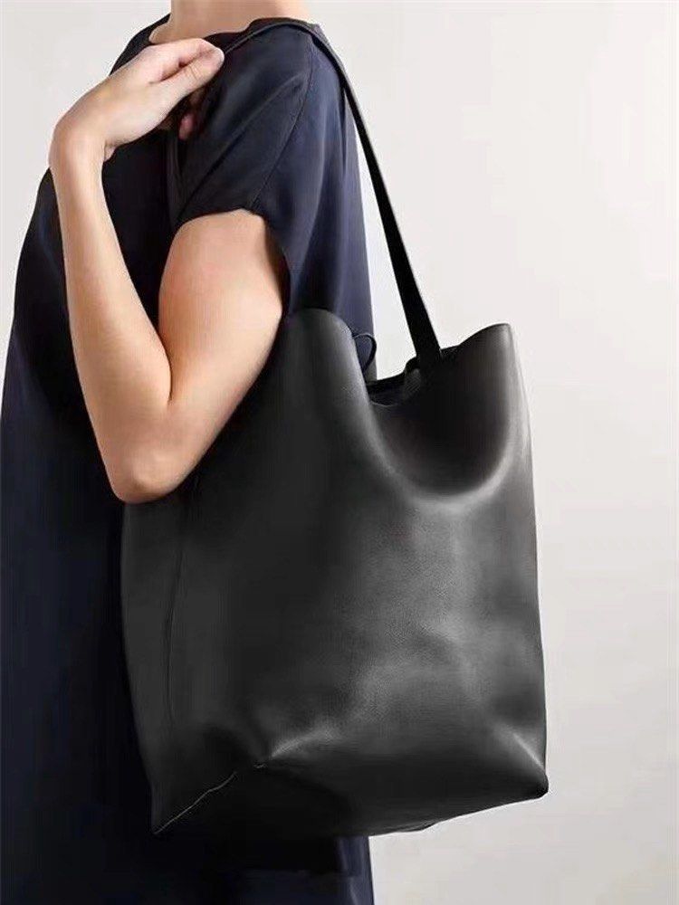 The Row Leather N/s Park Tote Bag in Natural