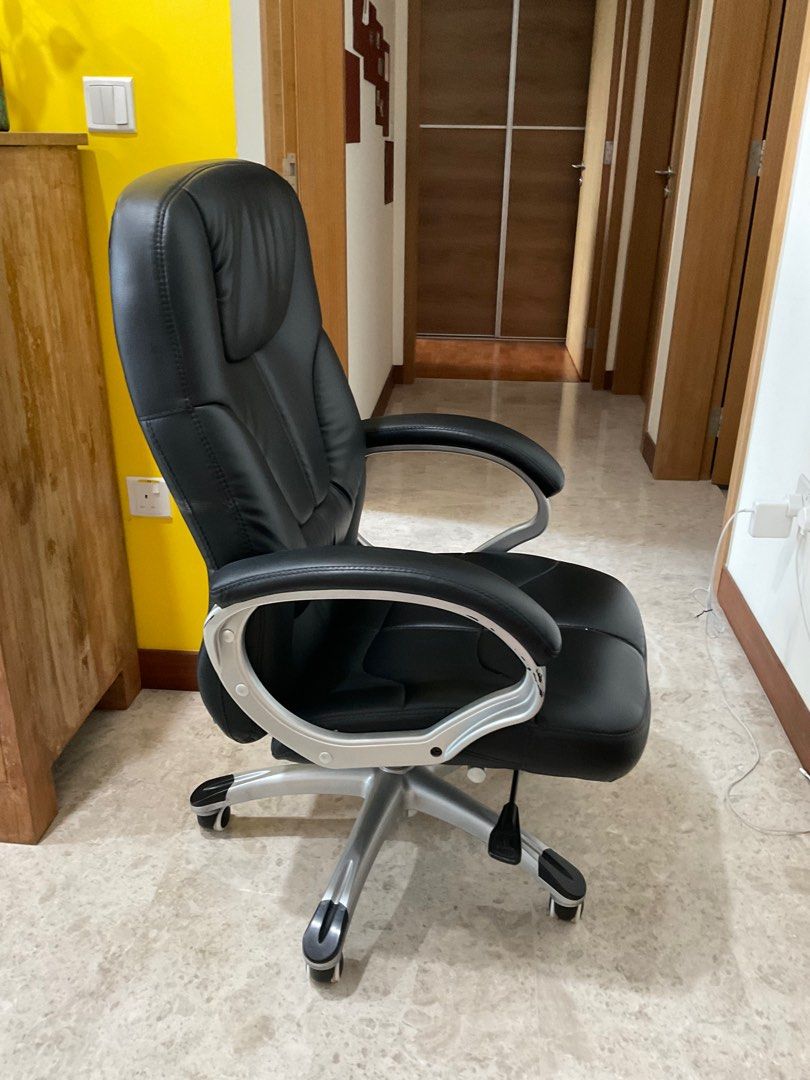 Courts office chair hot sale