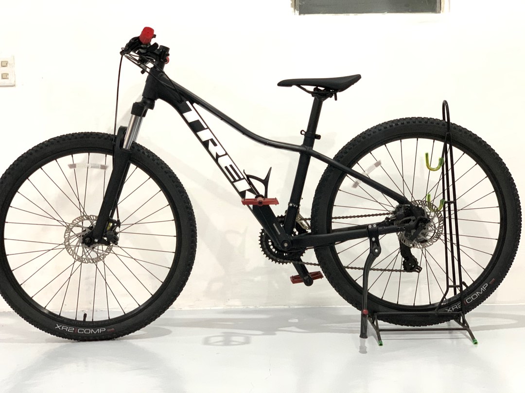 Trek Marlin 4, Sports Equipment, Bicycles & Parts, Bicycles on Carousell
