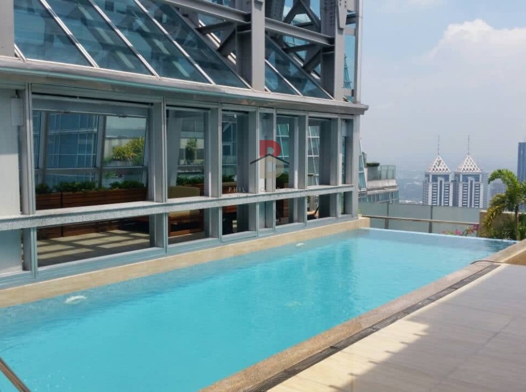 View of Tri-Level 4BR Penthouse with Pool in St. Francis Shangri-la, Property ...
