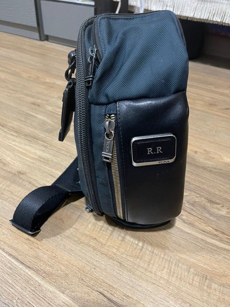 Tumi kelley shop sling bag