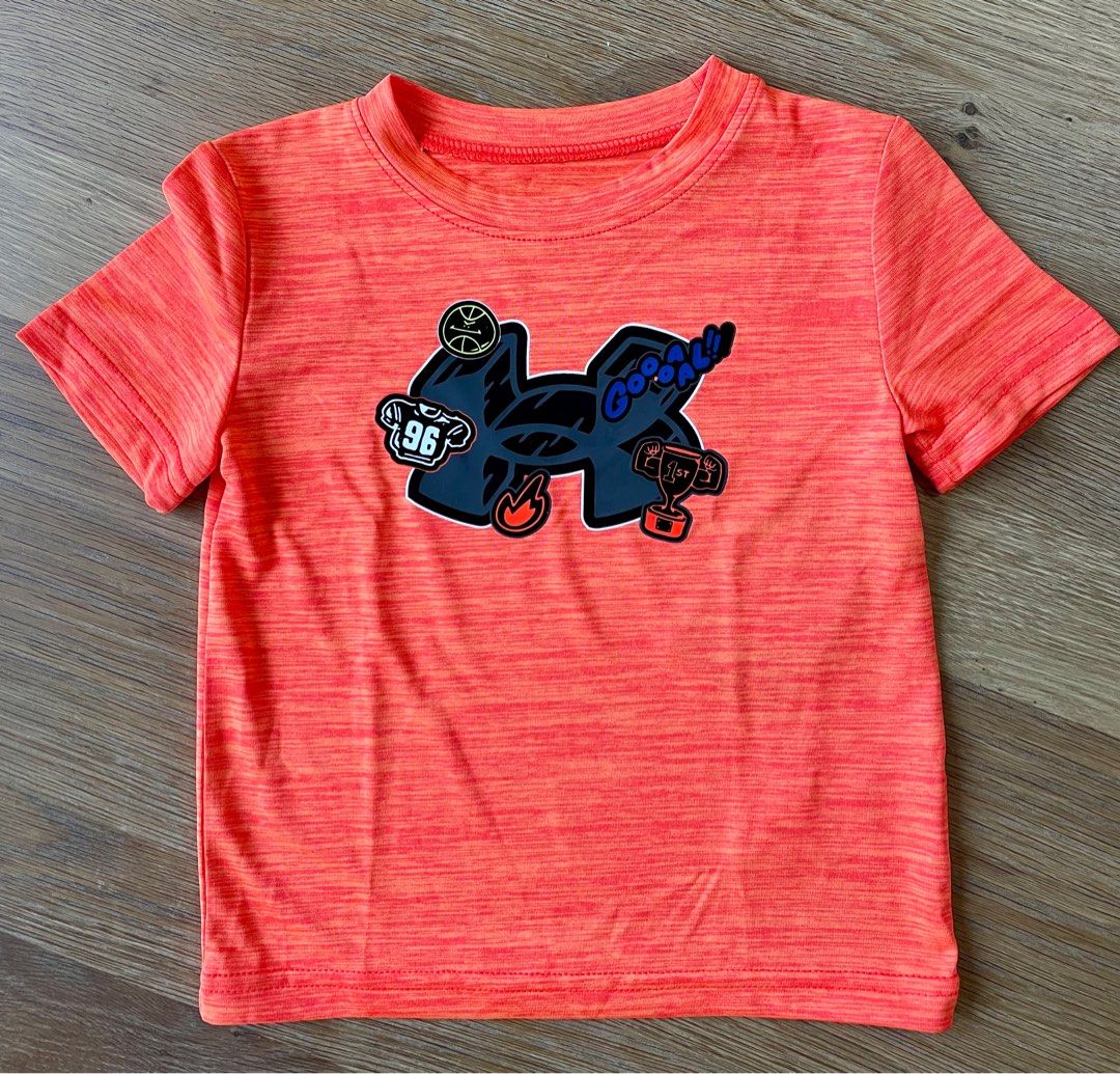 Under armour top size 2t
