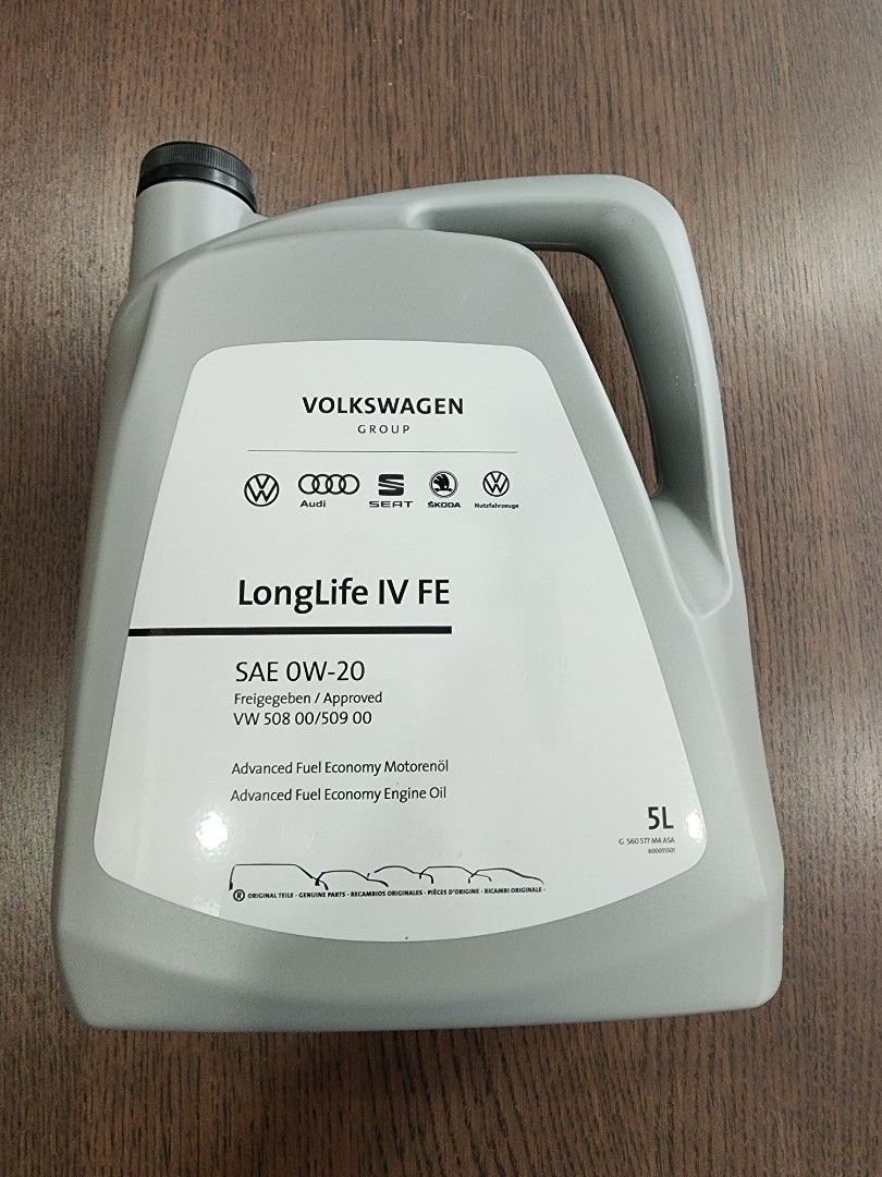 Genuine Volkswagen 0W-20 Engine Oil (5L), Car Accessories, Accessories ...
