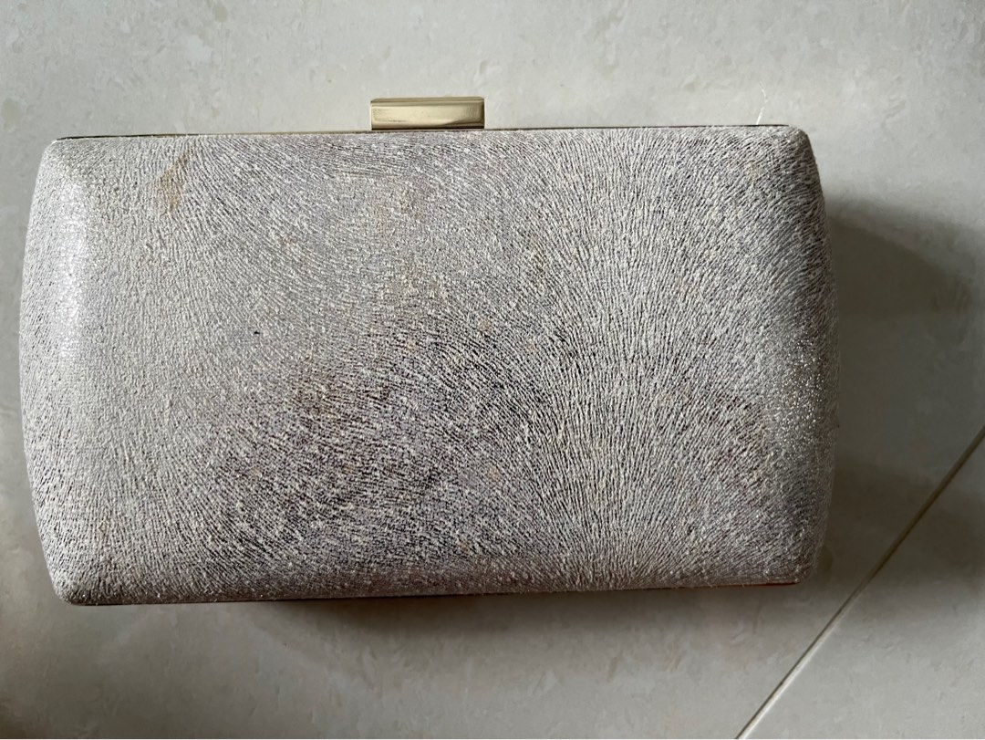 White gold clutch store