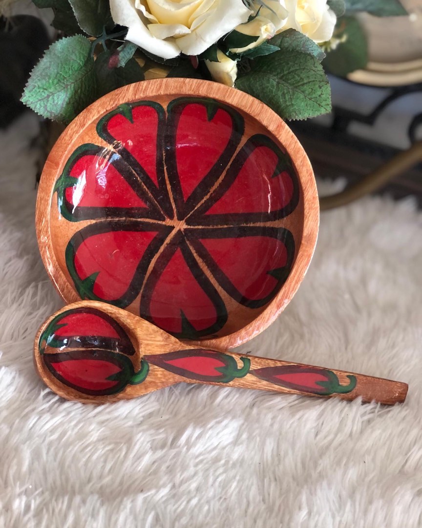 Wooden bowl and spoon set, Furniture & Home Living, Kitchenware