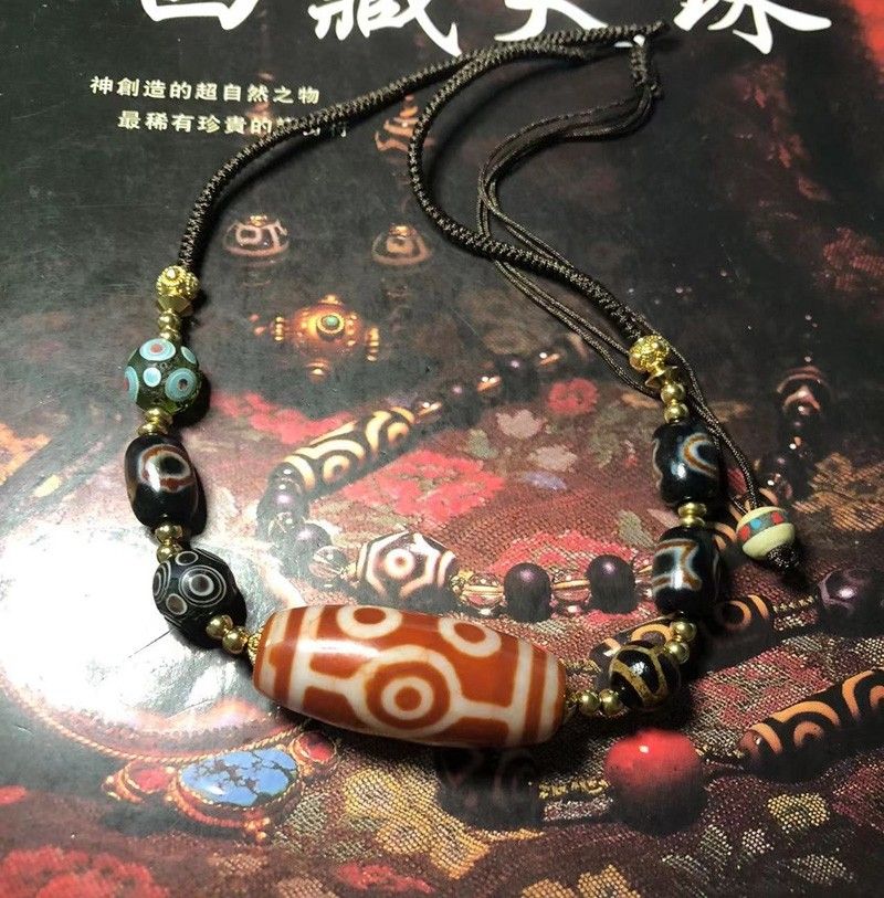 西藏天珠正品七眼天珠上肯10年前红珠子纯手工细腻, 興趣及遊戲, 收藏品 