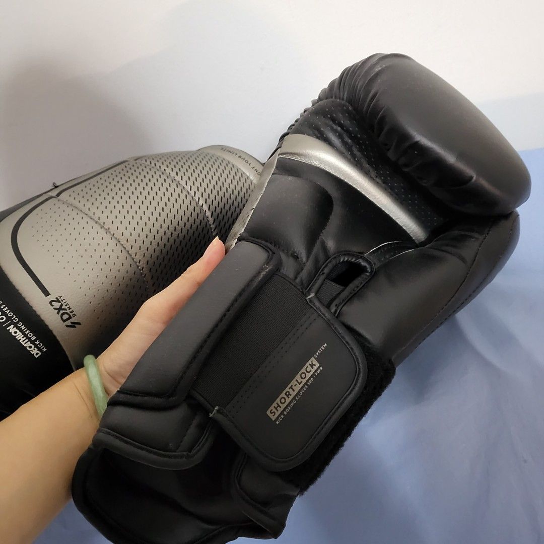 16 oz boxing gloves, Sports Equipment, Other Sports Equipment and