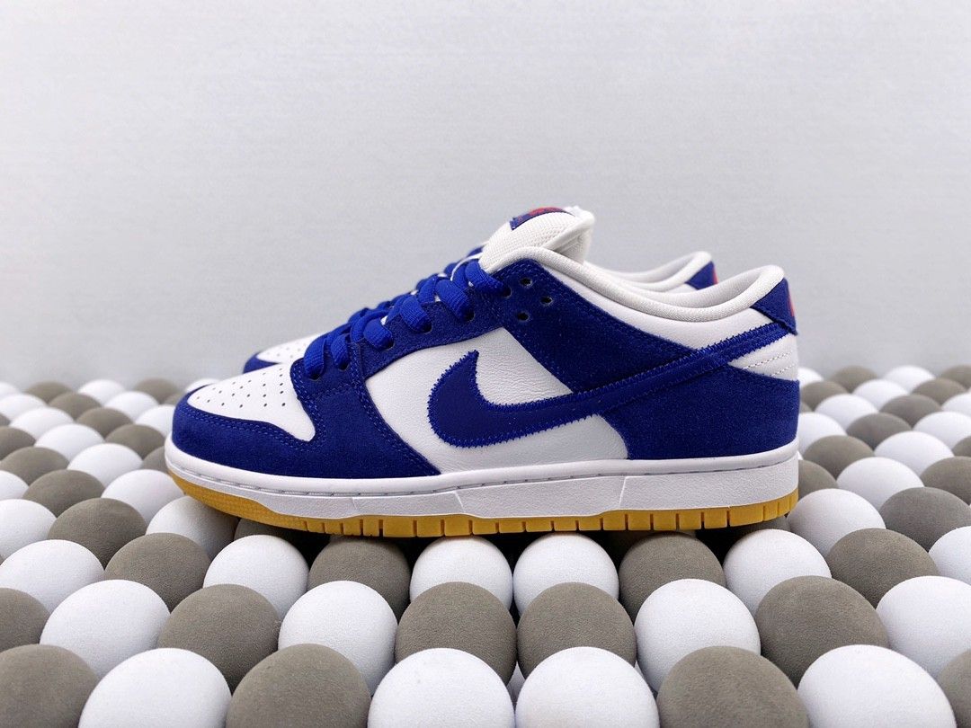 🆕 Nike SB Dunk Low Pro PRM DO9395 400 36-47.5, 男裝, 鞋, 波鞋