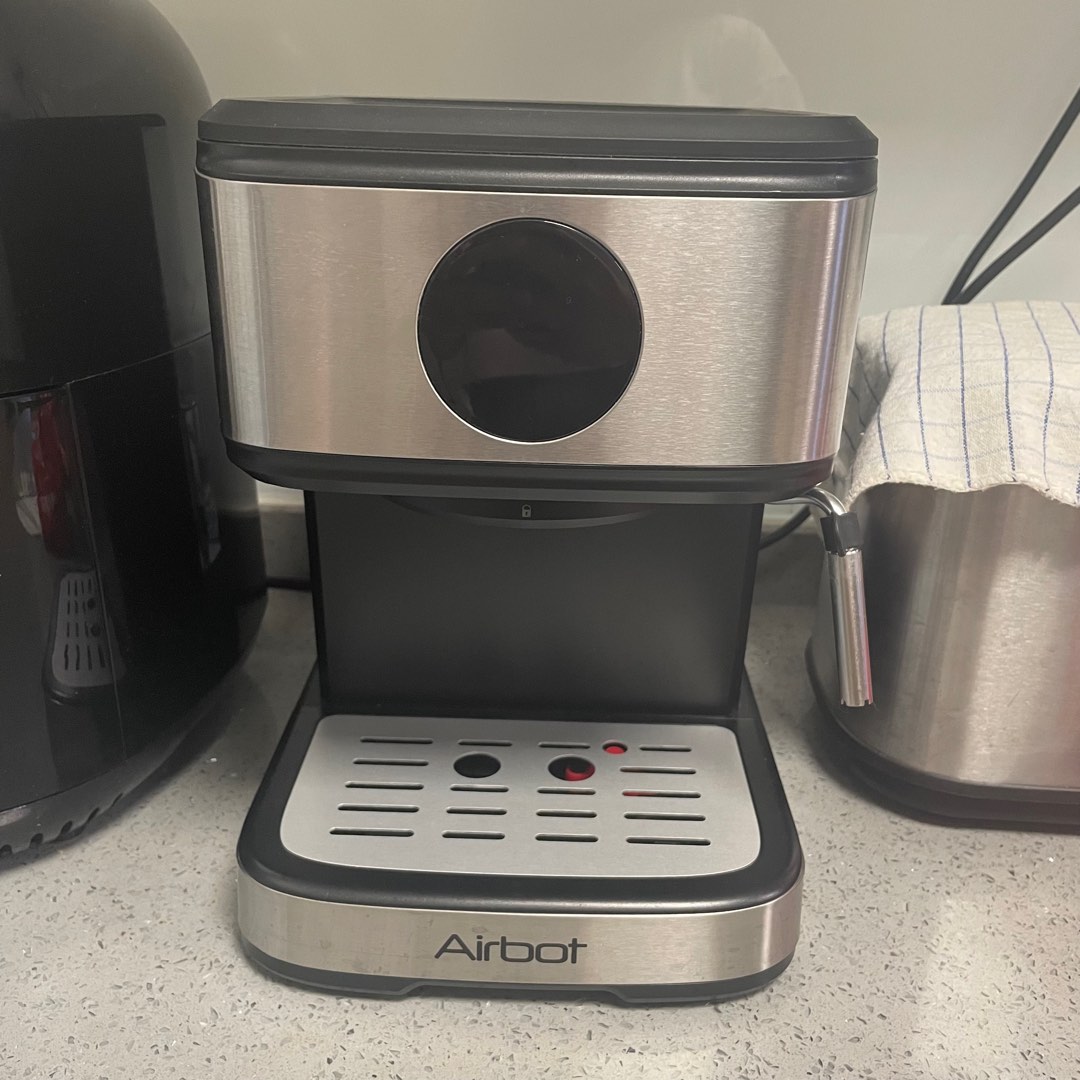 Airbot espresso coffee machine cm7000 silver, TV & Home Appliances