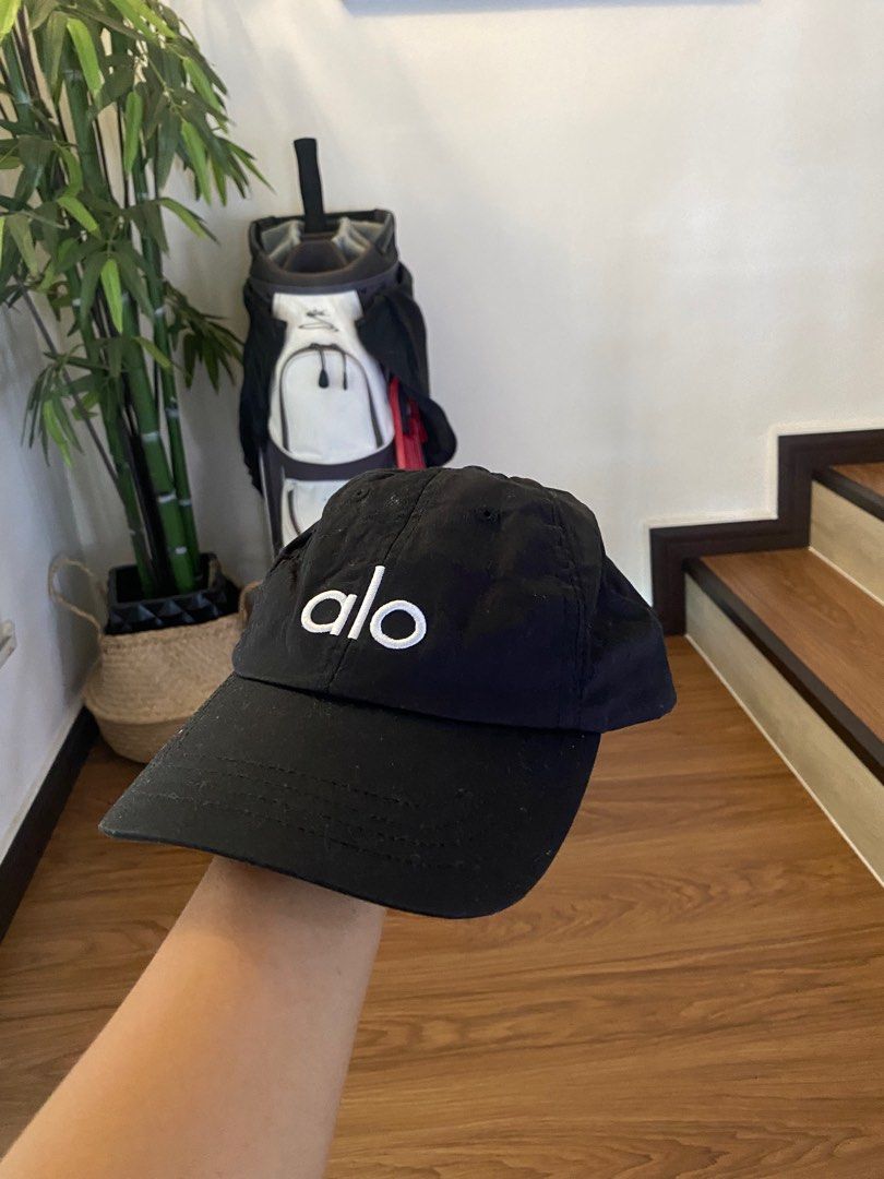Alo Yoga Off Duty Cap in All White, Men's Fashion, Watches & Accessories,  Caps & Hats on Carousell