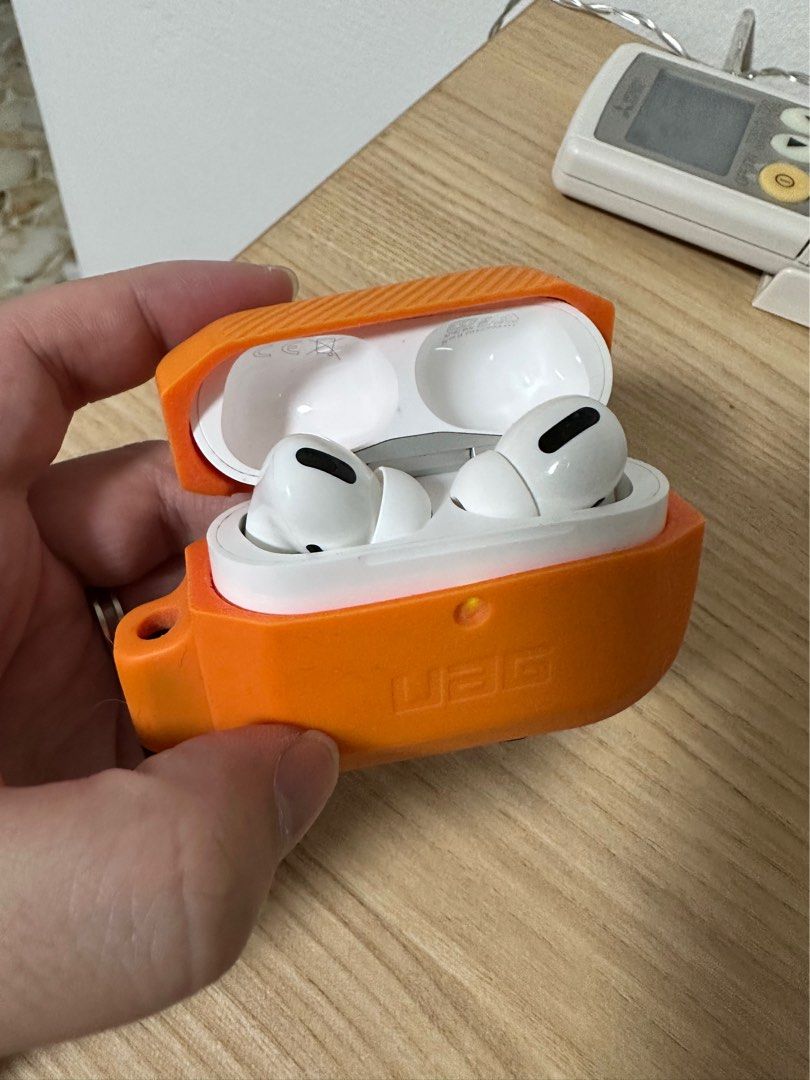(Used) Apple AirPods Pro (Gen 1), Audio, Earphones on Carousell