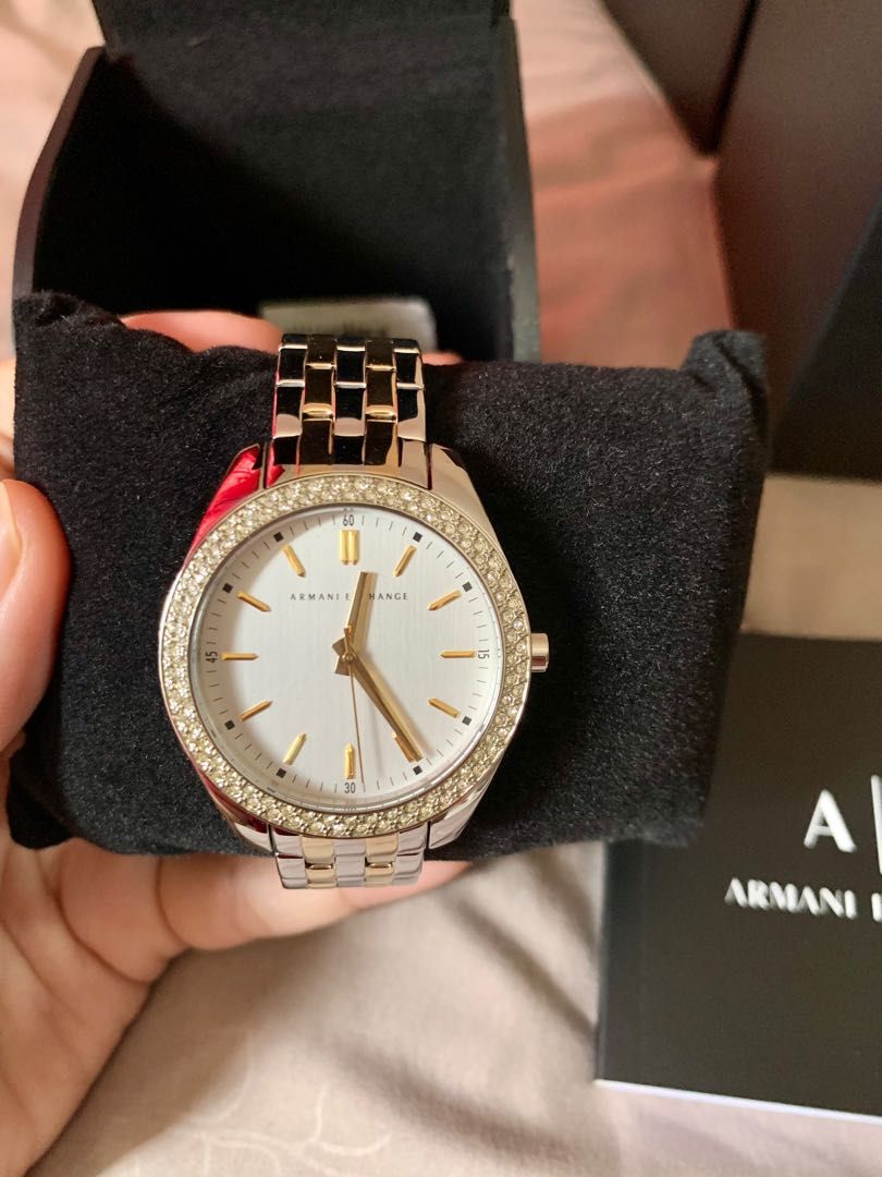 Armani Exchange Women Watch AX5519, Luxury, Watches on Carousell