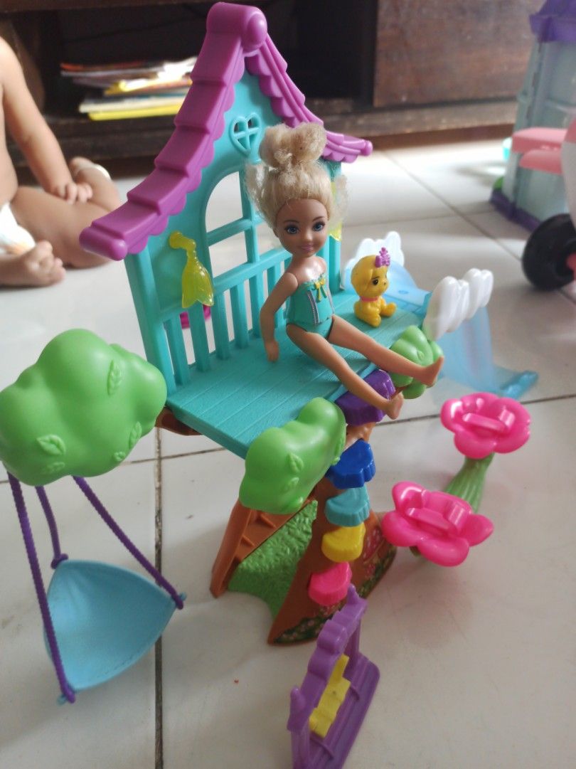 Barbie Tree house, Hobbies & Toys, Toys & Games on Carousell