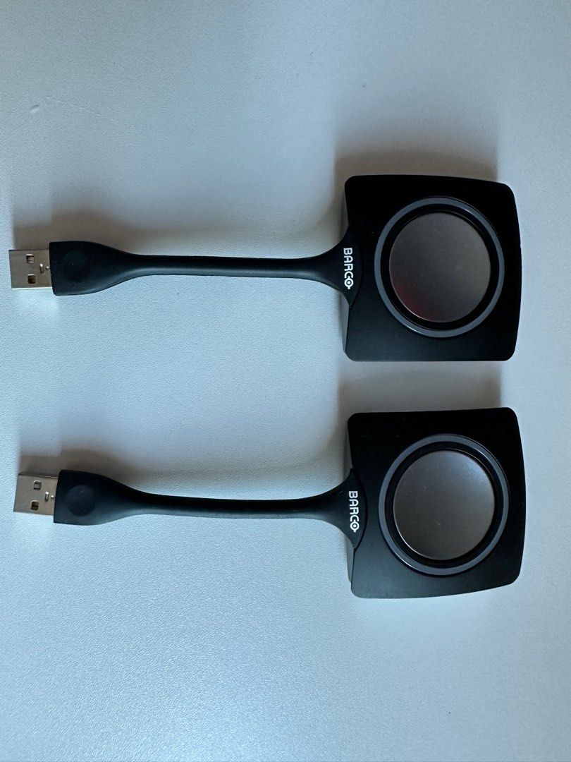 Barco Clickshare CSE200 system with wireless button, Computers & Tech