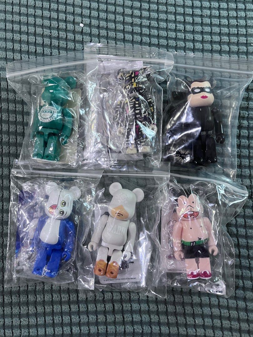 Bearbrick 100% Série 8 Artist Secret Chika Umino - Rare Medicom Toy, Occasion