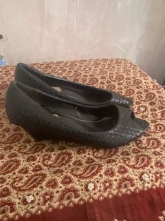 (Category: ) located in . Submitted by simrxn22 (Listing ID 1195030181, Image 1). Description: .