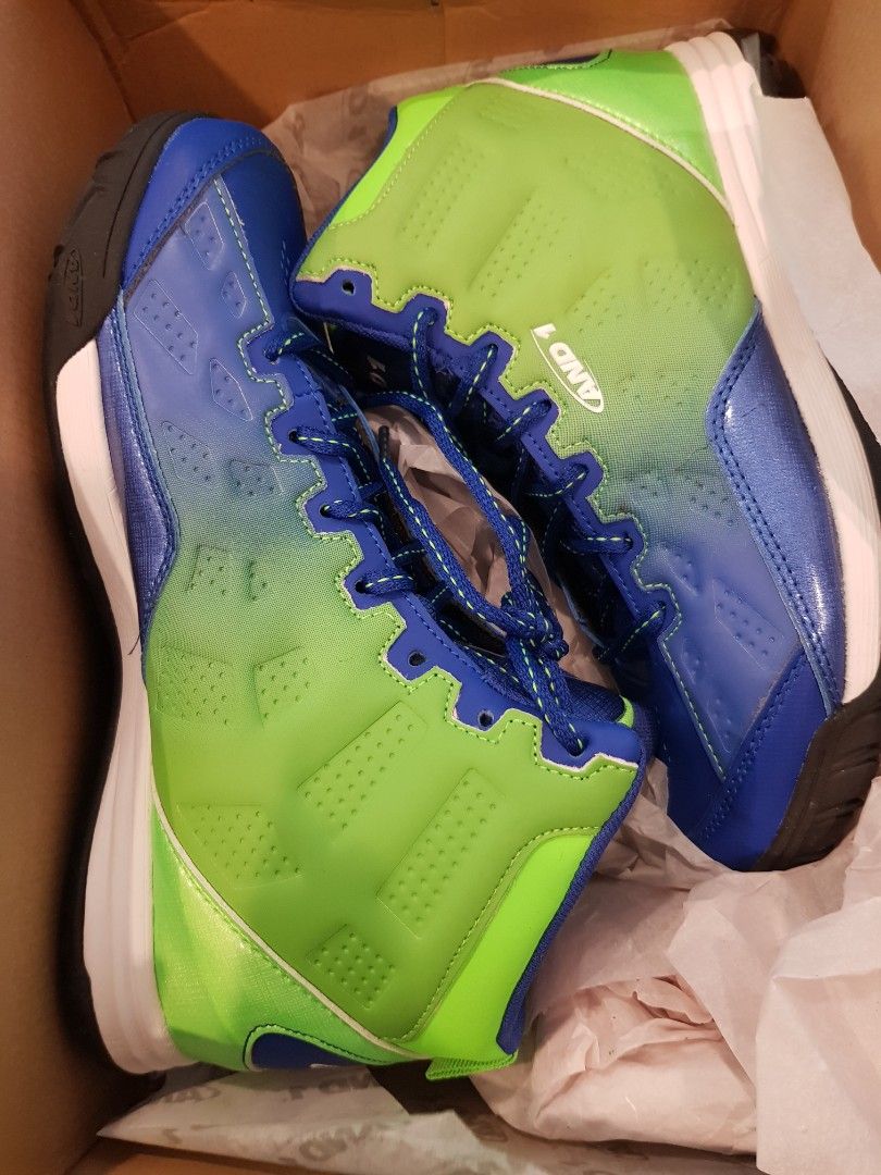 Boys basketball cheap shoes size 6