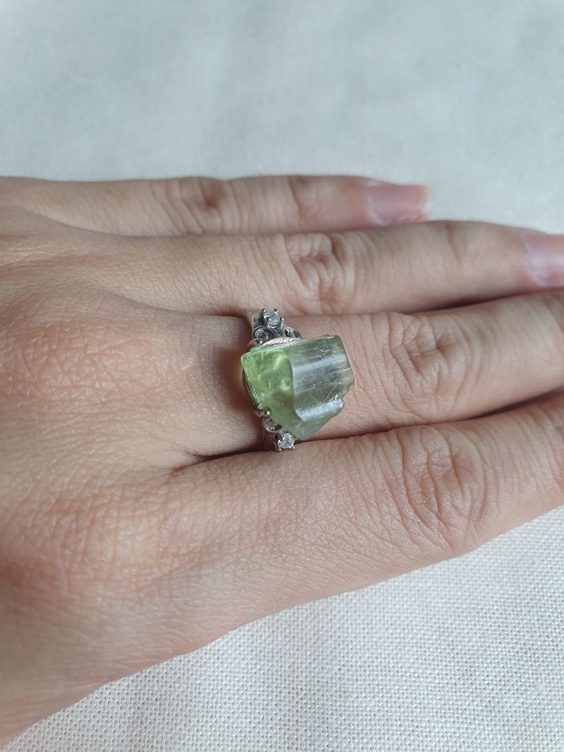 Brand new. Adjustable copper ring with Tourmaline semi gemstone