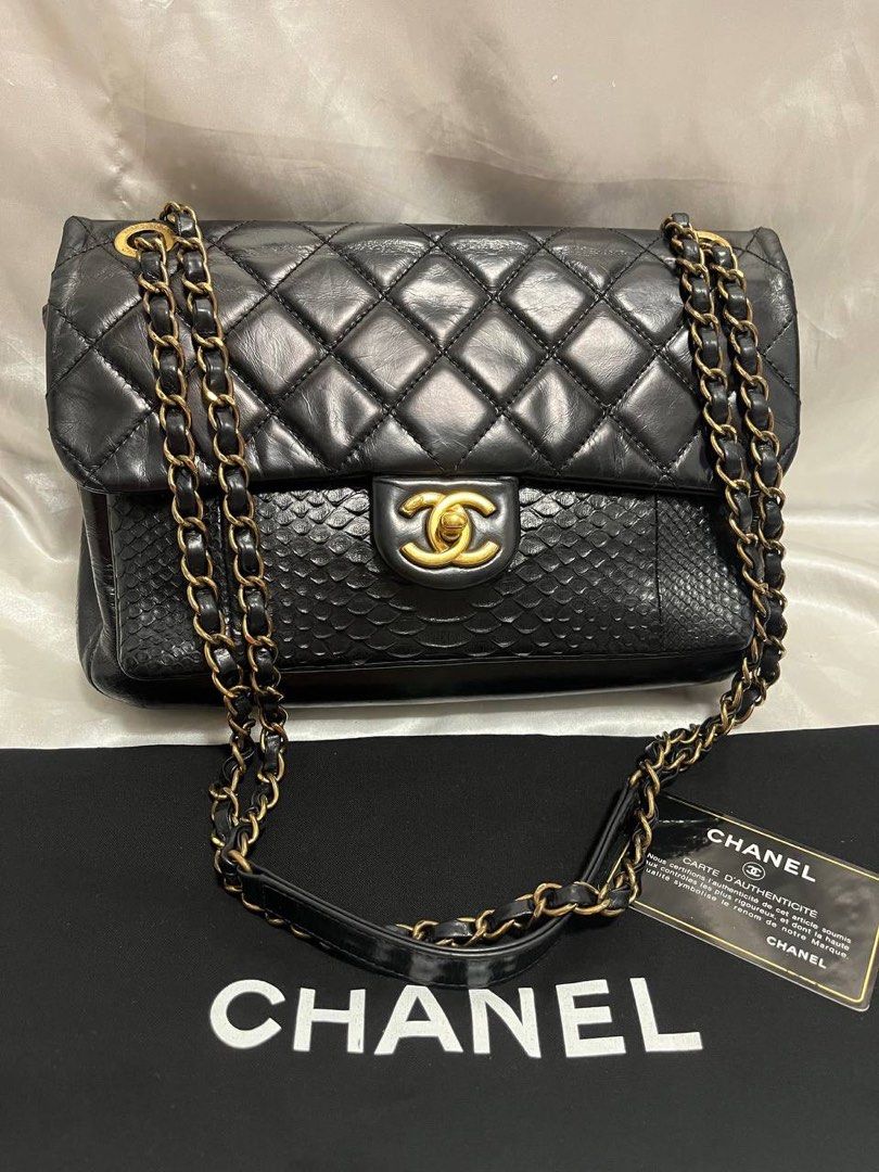 Chanel medium crossbody flap bag, Luxury, Bags & Wallets on Carousell
