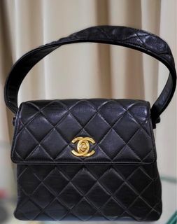(Category: ) located in . Submitted by astarbags (Listing ID 1194993592, Image 1). Description: .