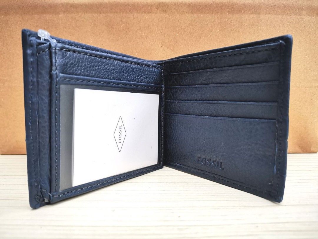 Fossil sales wallets clearance