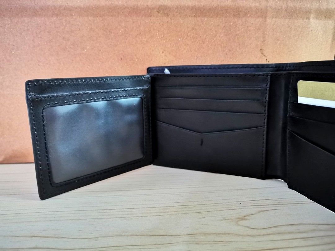 Fossil store wallets clearance