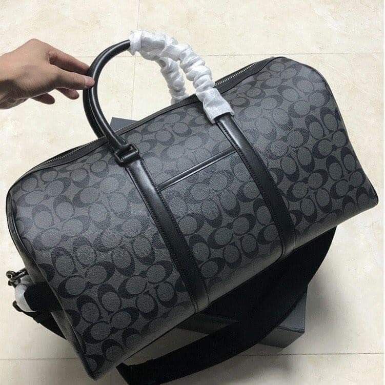 Coach Signature Laptop Bag, Luxury, Bags & Wallets on Carousell