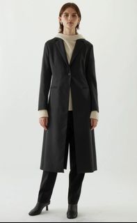 COS女裝 標準版型長款單紐扣羊毛混紡西裝大衣黑色