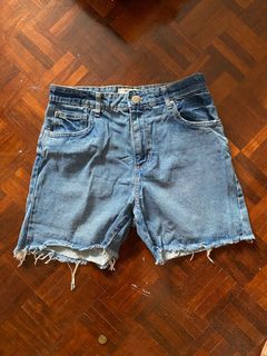 (Category: ) located in . Submitted by anythingstore444 (Listing ID 1195039652, Image 1). Description: .