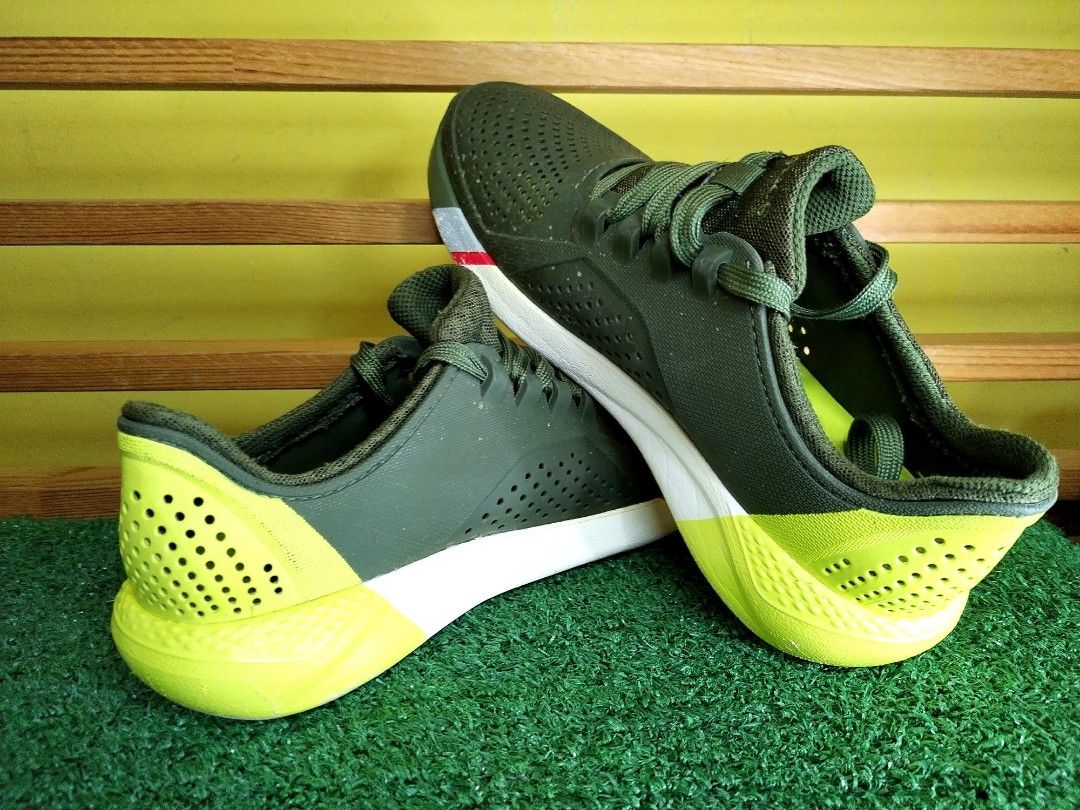 Crocs Literide Colorblock Pacer Green Army (ORIGINAL) WATER SHOES, Men's  Fashion, Footwear, Sneakers on Carousell