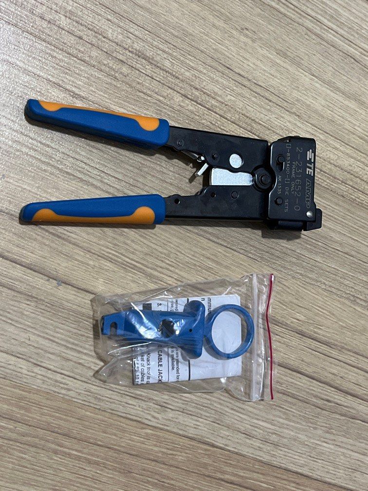 Data cable crimping tool 8pin, Computers  Tech, Parts  Accessories,  Networking on Carousell