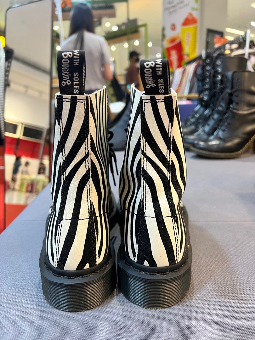 Dr martens discount zebra boots
