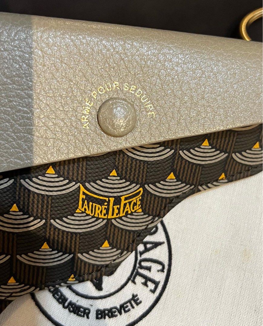 Faure le page coin purse key cles (Category: Luxury Bags & Wallets) located in Cavite. Submitted by rraaa32 (Listing ID 1195002823, Image 3). Description: Can pass as bnew.