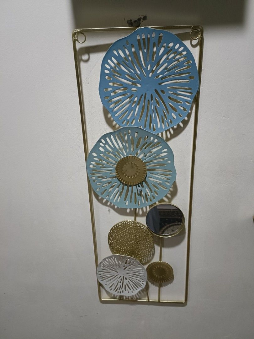Flower metal frame deco, Furniture & Home Living, Home Decor, Wall