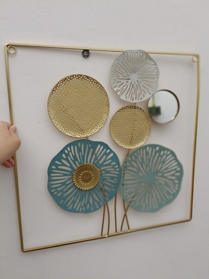 Flower metal frame deco, Furniture & Home Living, Home Decor, Wall