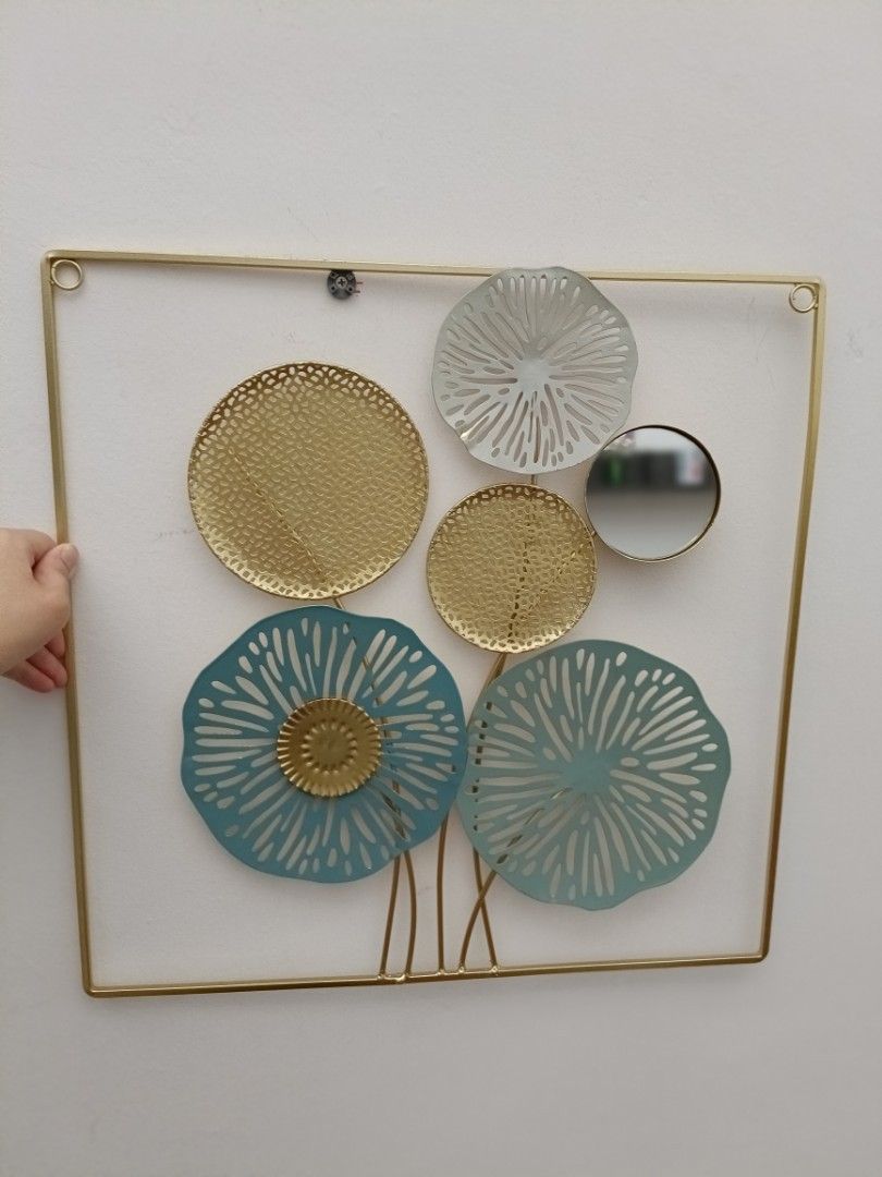 Flower metal frame deco, Furniture & Home Living, Home Decor, Wall
