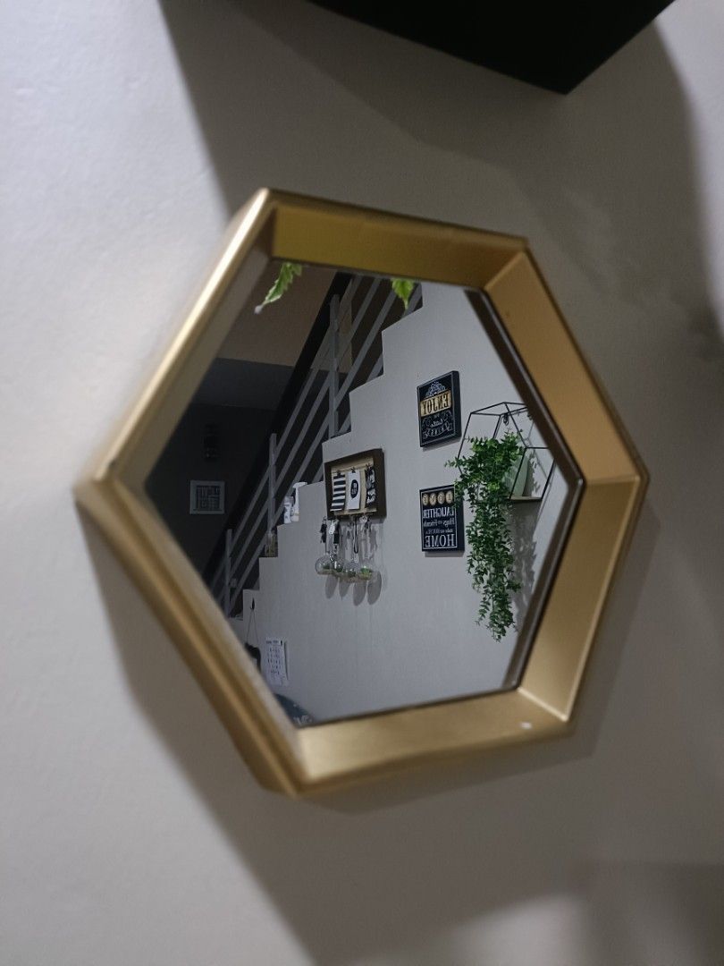 Flower metal frame deco, Furniture & Home Living, Home Decor, Wall