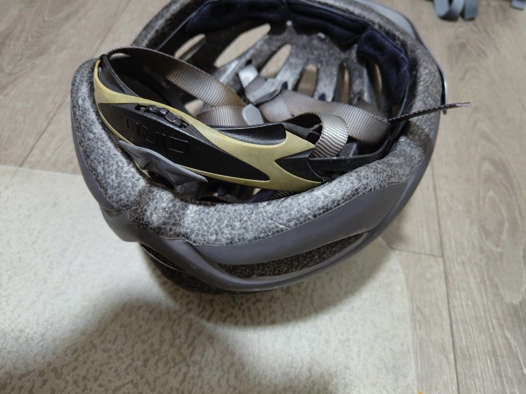 Giro clearance bishop helmet