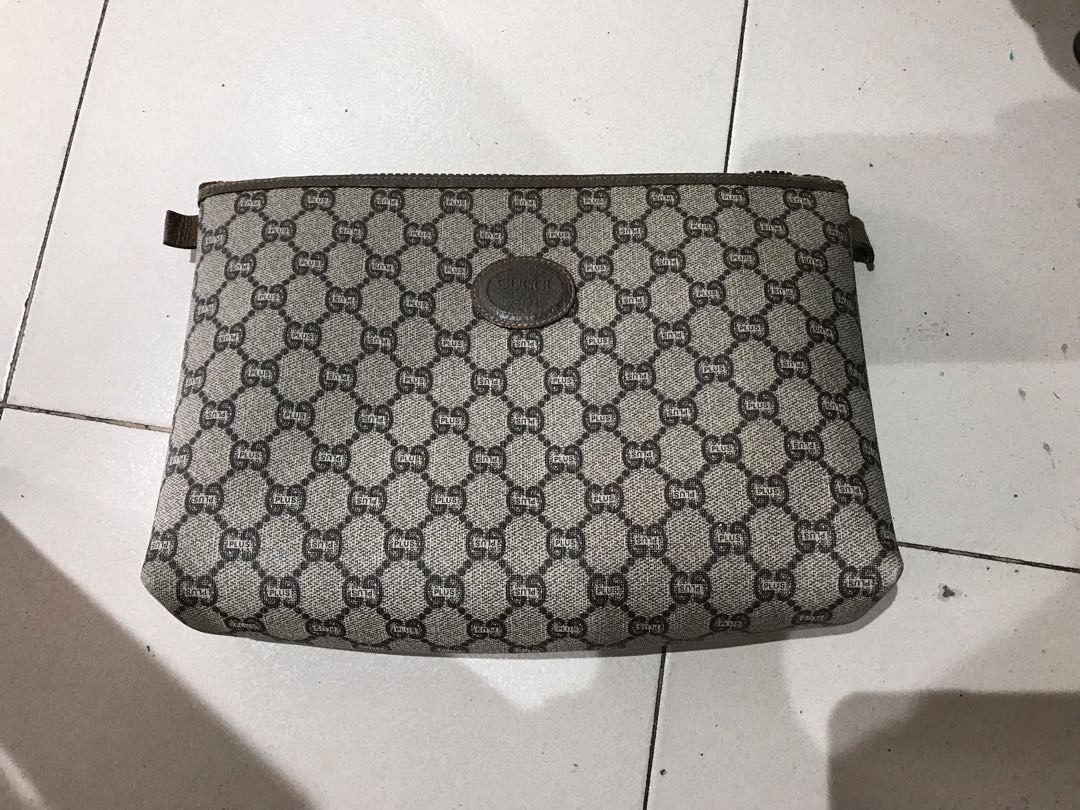Gucci plus clutch deals