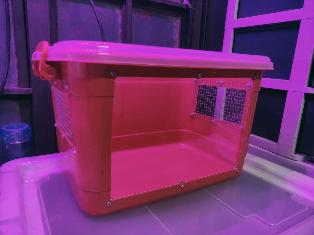 Hamster Bin Cage, 12L, Brand new, Wired sides acrylic front, Pet