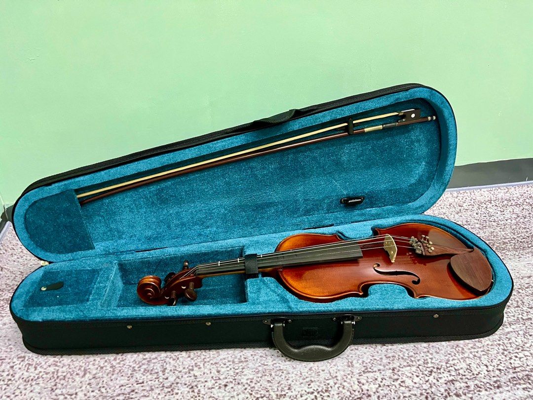 ドイツ製のオールドバイオリン(補修済み、また駒、バスバー、魂柱の ...